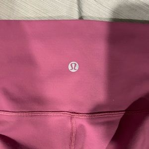 Lululemon women’s size 8